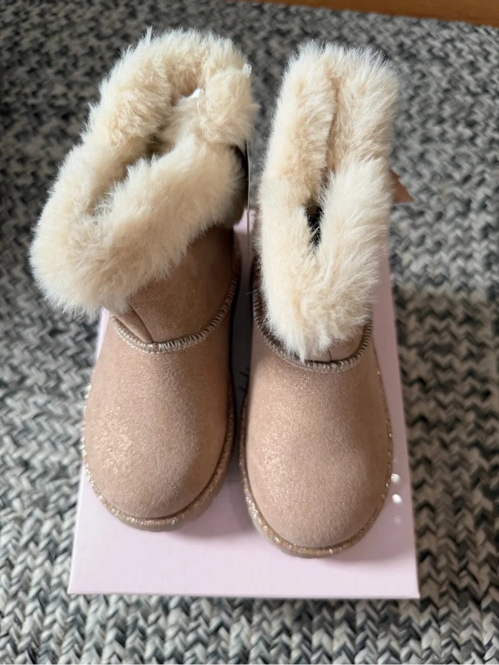 Cupcakes and Cashmere Kids Blush Glitter Fur Boots Toddler Sz 9 NWT